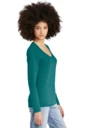 Side model photo